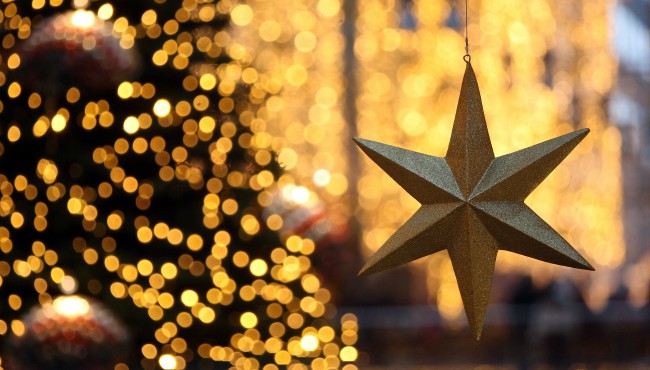 generic christmas decorations getty 090718_1536332232719.jpg.jpg