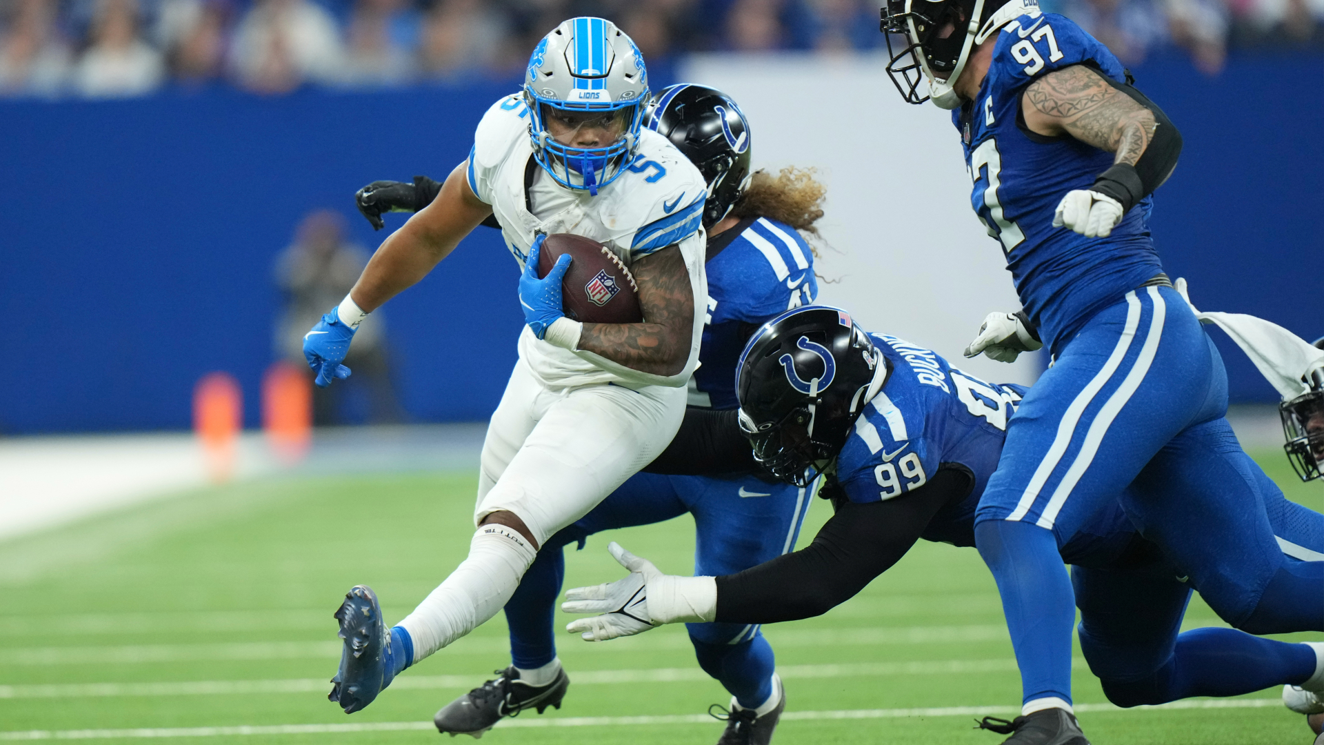 Detroit Lions running back David Montgomery runs the ball during the Lions' 24-6 win over the Indianapolis Colts on Sunday, Nov. 24, 2024. (AJ Mast/AP)