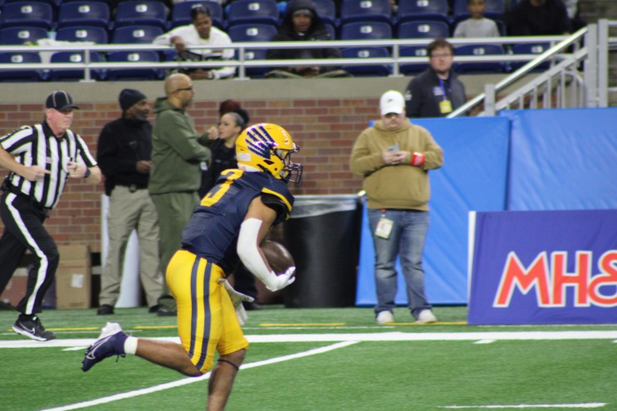 Hudsonville lost the Division 1 state championship game against Cass Tech on Nov. 30, 2024. (Dean Holzwarth/WOOD TV8)
