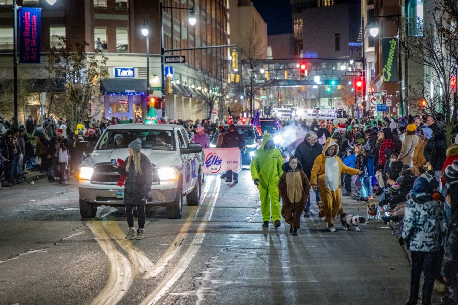 The Grand Rapids Santa Parade, sponsored by Gentex, and tree lighting ceremony on Dec. 7, 2024. (Michael Buck/WOOD TV8)