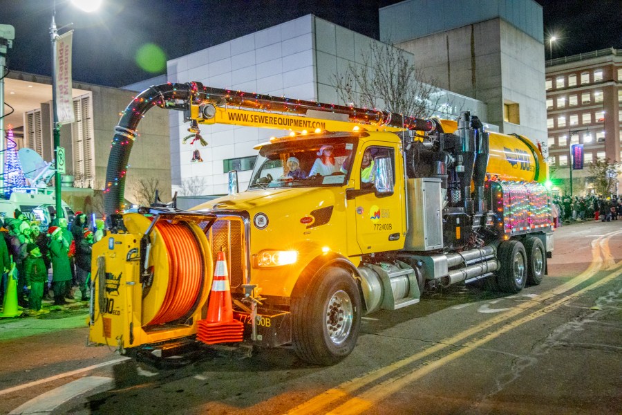 The Grand Rapids Santa Parade, sponsored by Gentex, and tree lighting ceremony on Dec. 7, 2024. (Michael Buck/WOOD TV8)