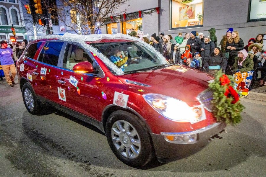 The Grand Rapids Santa Parade, sponsored by Gentex, and tree lighting ceremony on Dec. 7, 2024. (Michael Buck/WOOD TV8)