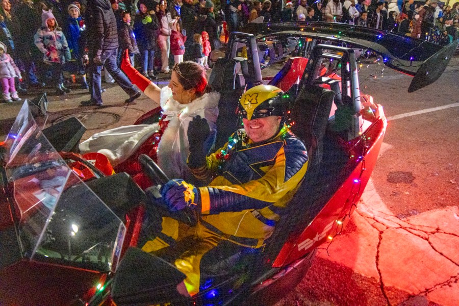 The Grand Rapids Santa Parade, sponsored by Gentex, and tree lighting ceremony on Dec. 7, 2024. (Michael Buck/WOOD TV8)